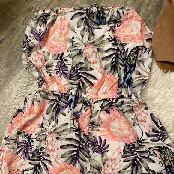 Romper - Picture 2 of 3